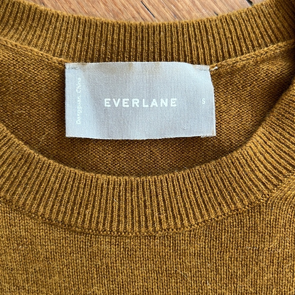 Everlane 100% Cashmere Short Sleeve Sweater - Picture 2 of 6